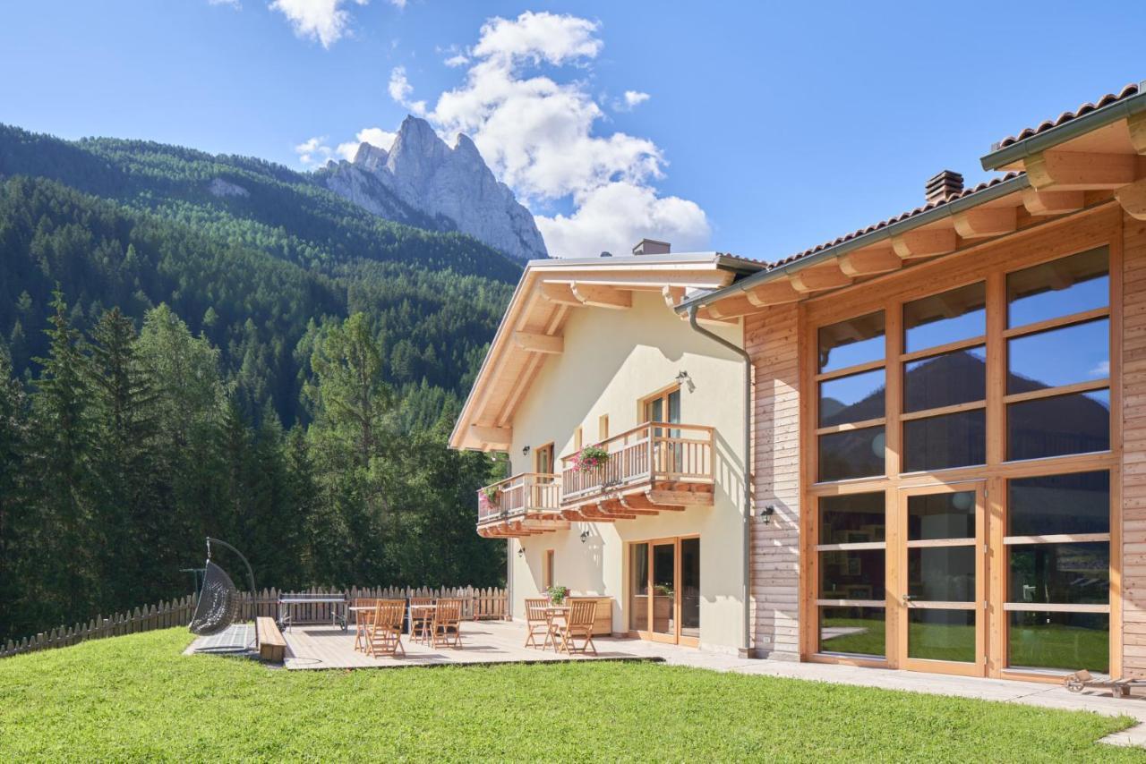 Eco-Green Fiores Agriturismo ヴィーゴ・ディ・ファッサ エクステリア 写真